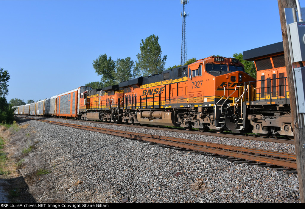 BNSF 7927 Roster shot.